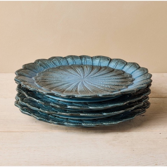 John Derian NWT 4pc Stoneware Feather Salad Plates in Blue - Picture 3 of 6